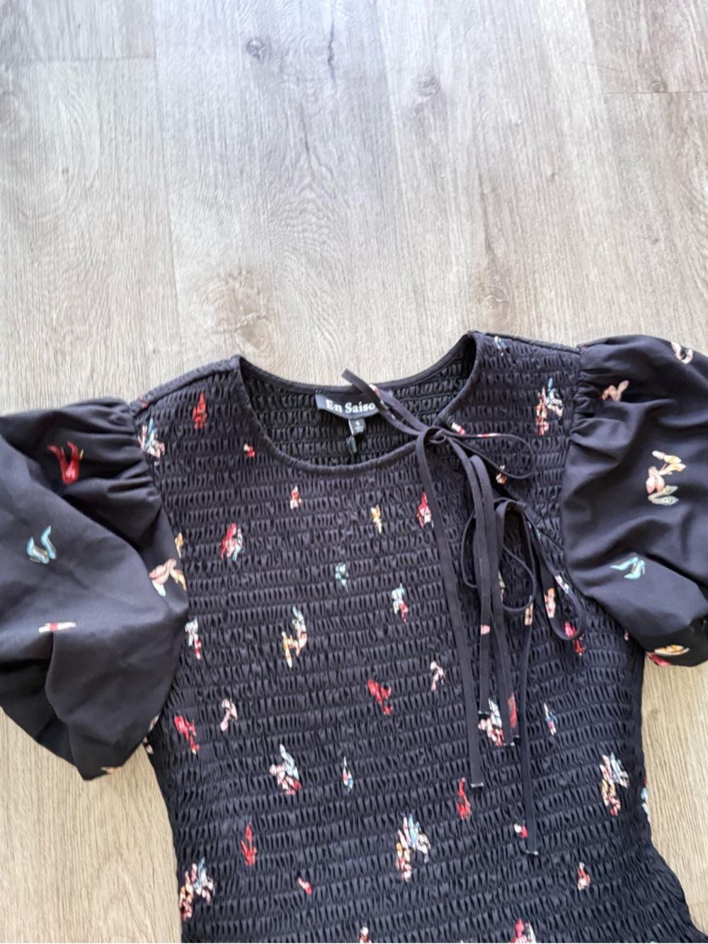 en saison head over heels black heels print smoked puff sleeve mini dress small - Picture 3 of 4